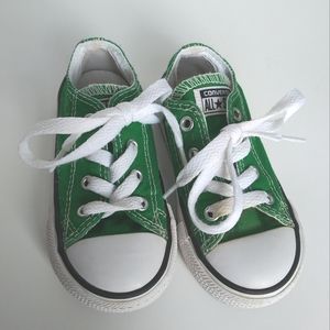 Green toddler converse sneakers sz 7